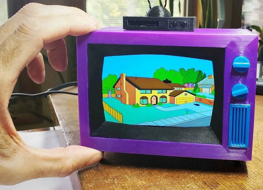 Televisor de los Simpson, proyecto hecho con impresora 3D y raspberry Pi Zero